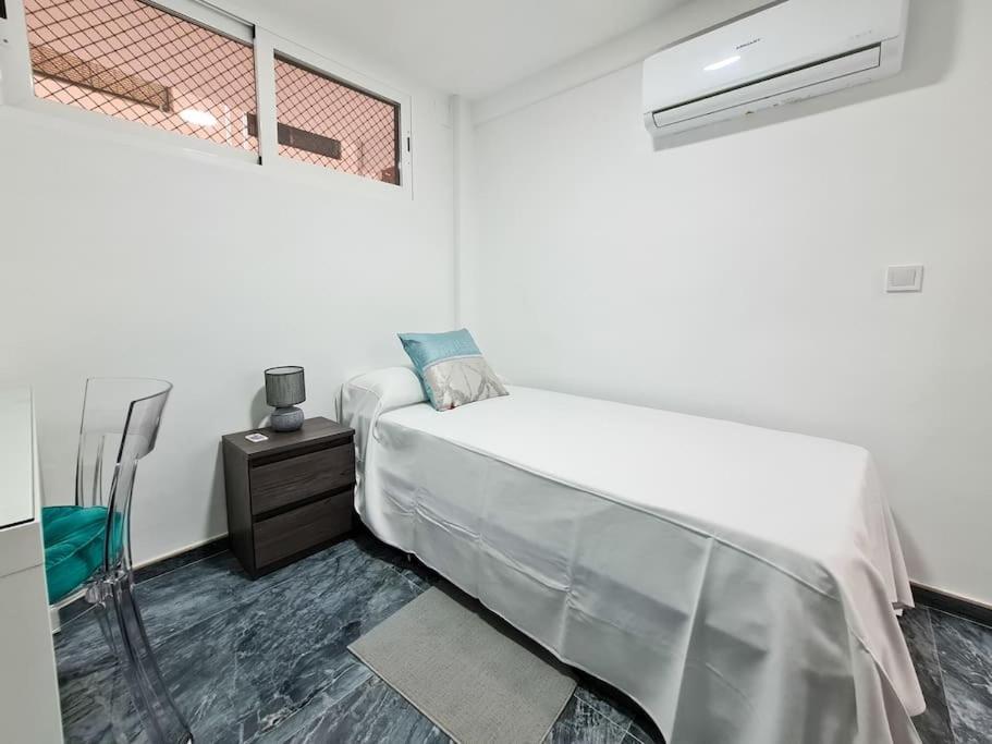 Modern Apartment Right In The Heart Of Benidorm Dış mekan fotoğraf