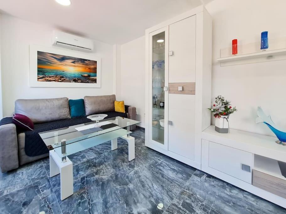 Modern Apartment Right In The Heart Of Benidorm Dış mekan fotoğraf